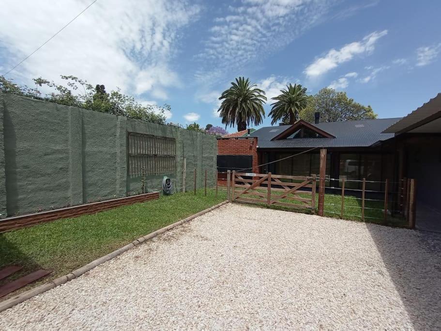 Escala Ezeiza Loft Con Desayuno Διαμέρισμα Luis Guillon Εξωτερικό φωτογραφία